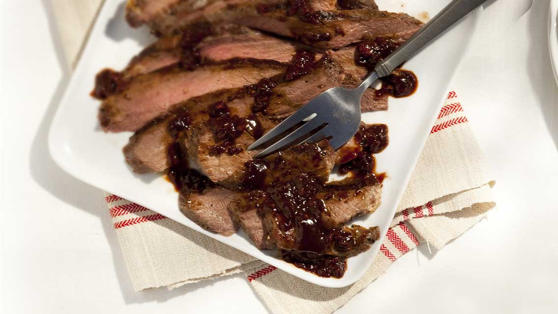 steak with raspberry bbq sauce