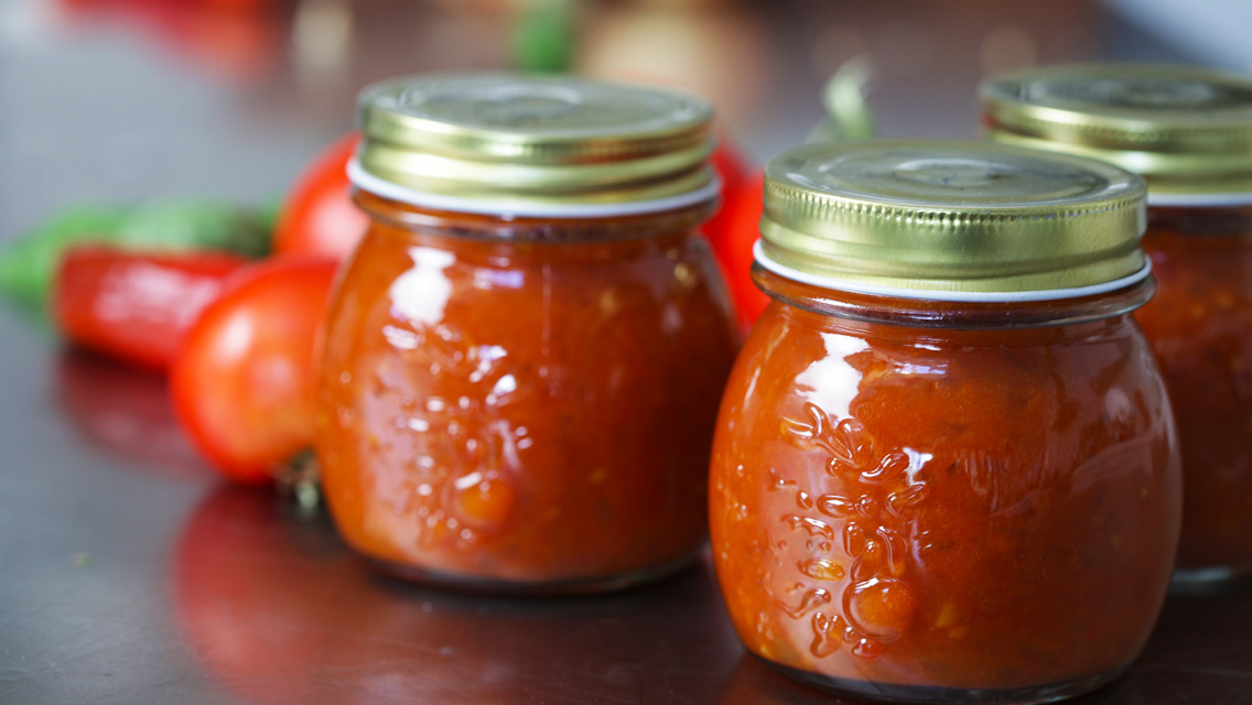 jars of tomato salad dressing