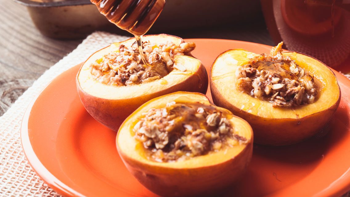baked peaches