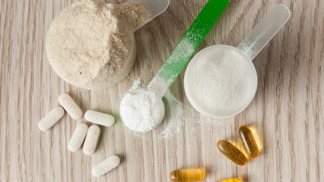 Glutamine powder and supplements