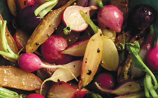 Braised Radishes With Honey and Black Pepper