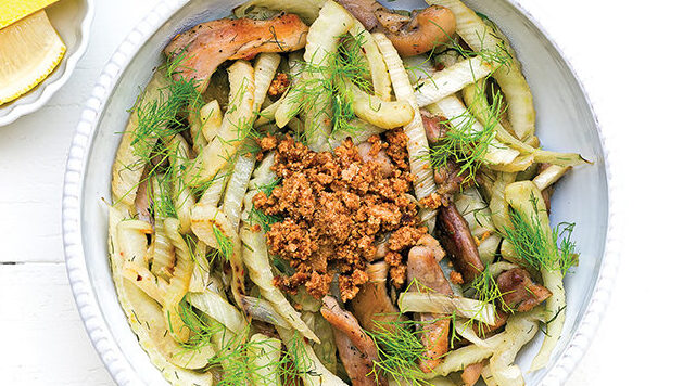 Lemon-Garlic Chicken Thighs With Fennel