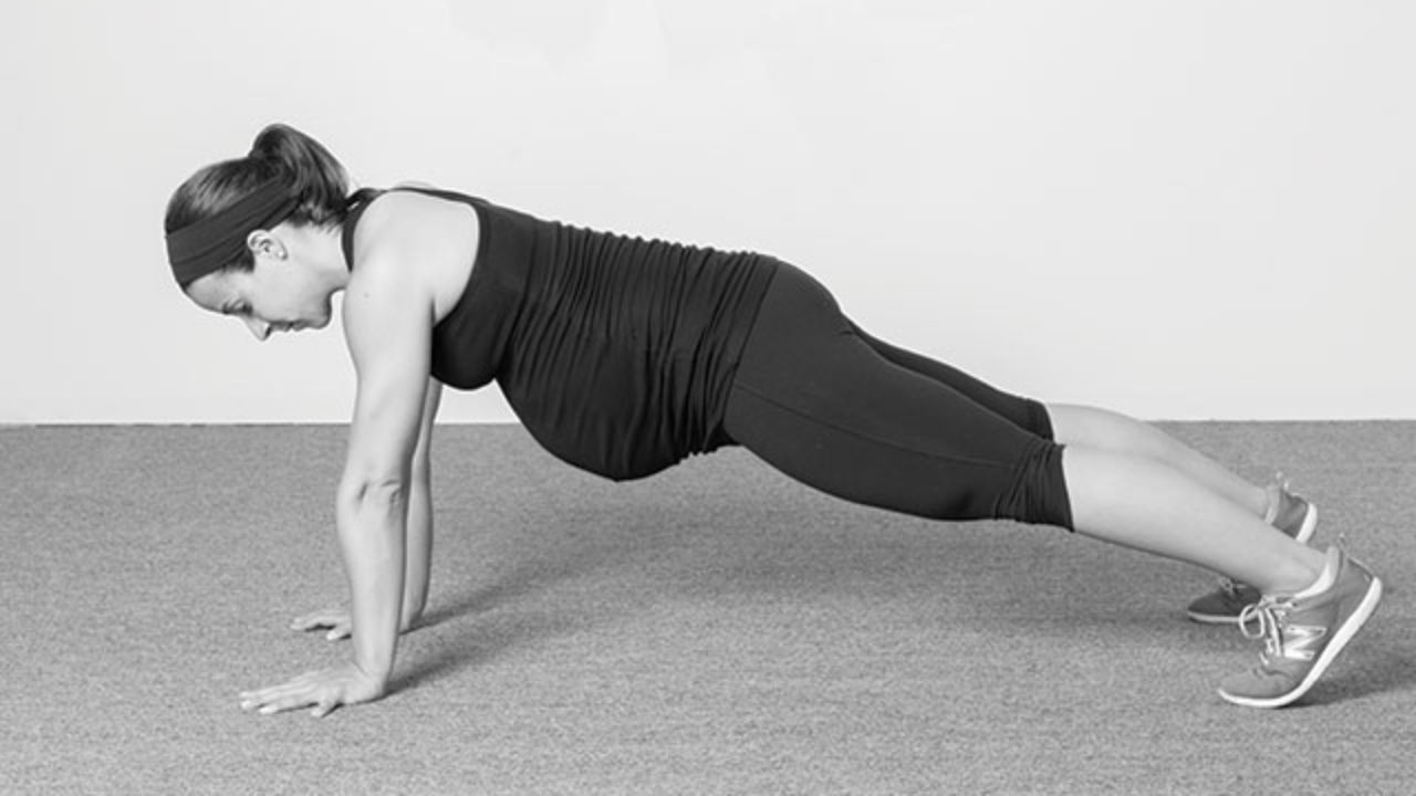 The Best Movements That Are Safe In Pregnancy (2021) Kneeling Pushups