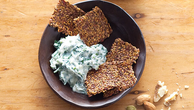 Spinach Yogurt dip with seedy crackers