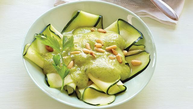 Zucchini-Noodles-With-Avocado