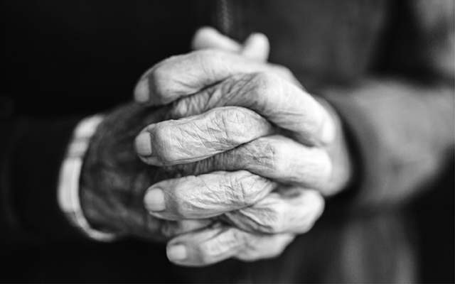 hands-elderly-old
