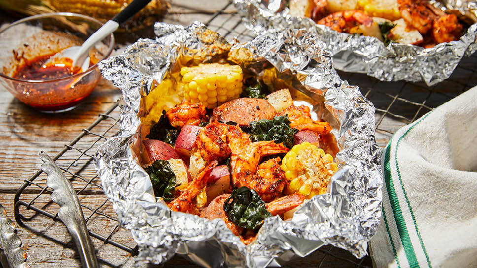 shrimp and veggies grilled in a foil pack
