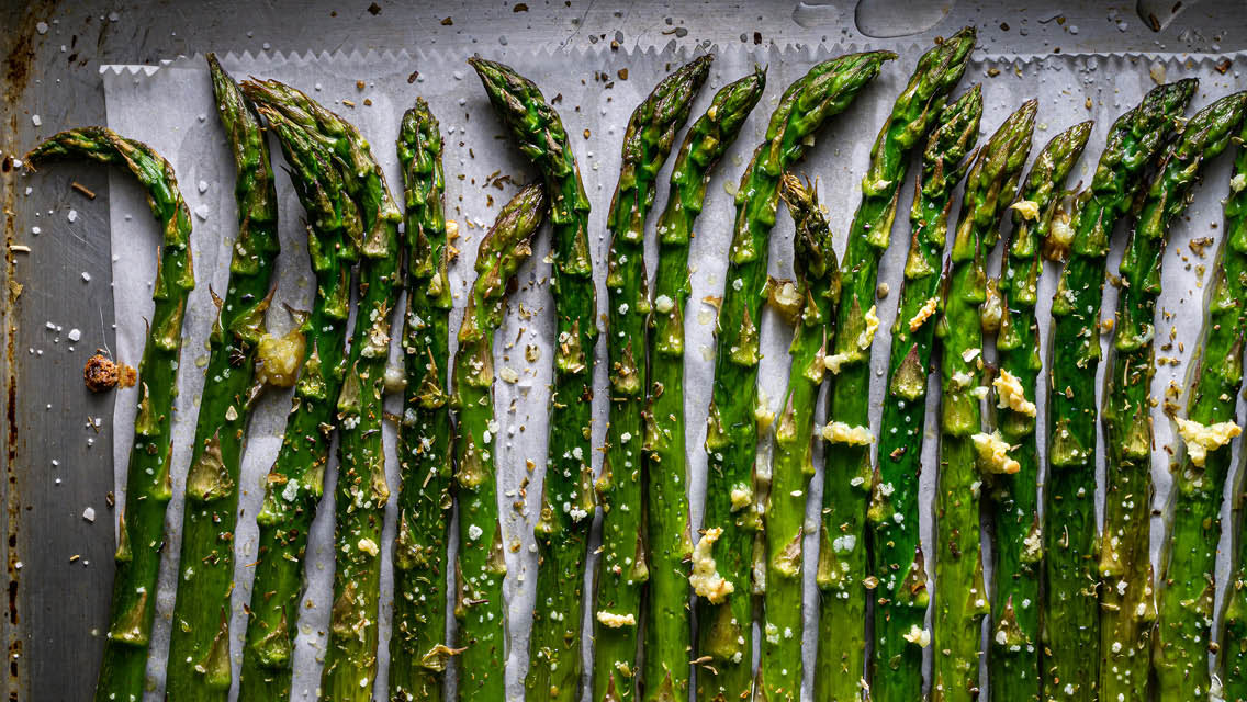 a pan of roasted asparagus
