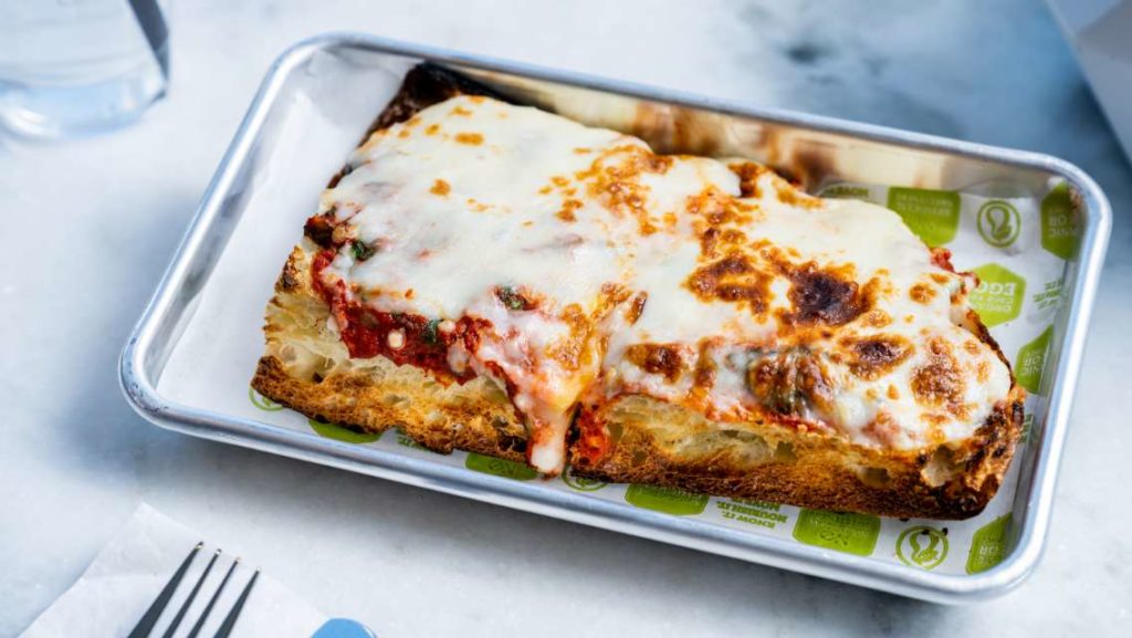Make-Your-Own (Healthier) Deep-Dish Pizza | Experience Life