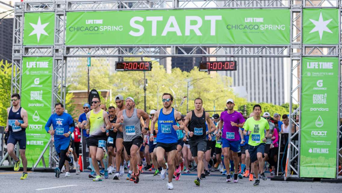 Chicago-spring-races-runners