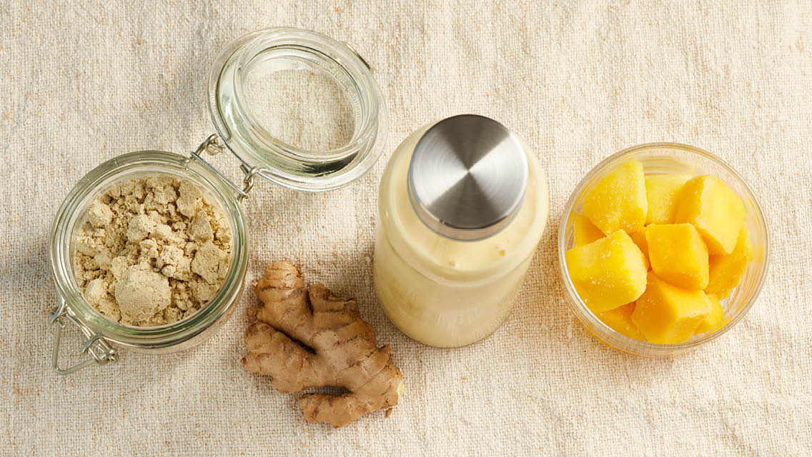 ingredients for a mango cheesecake smoothie