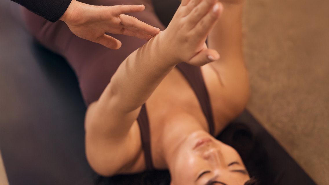 person with dpt trainer