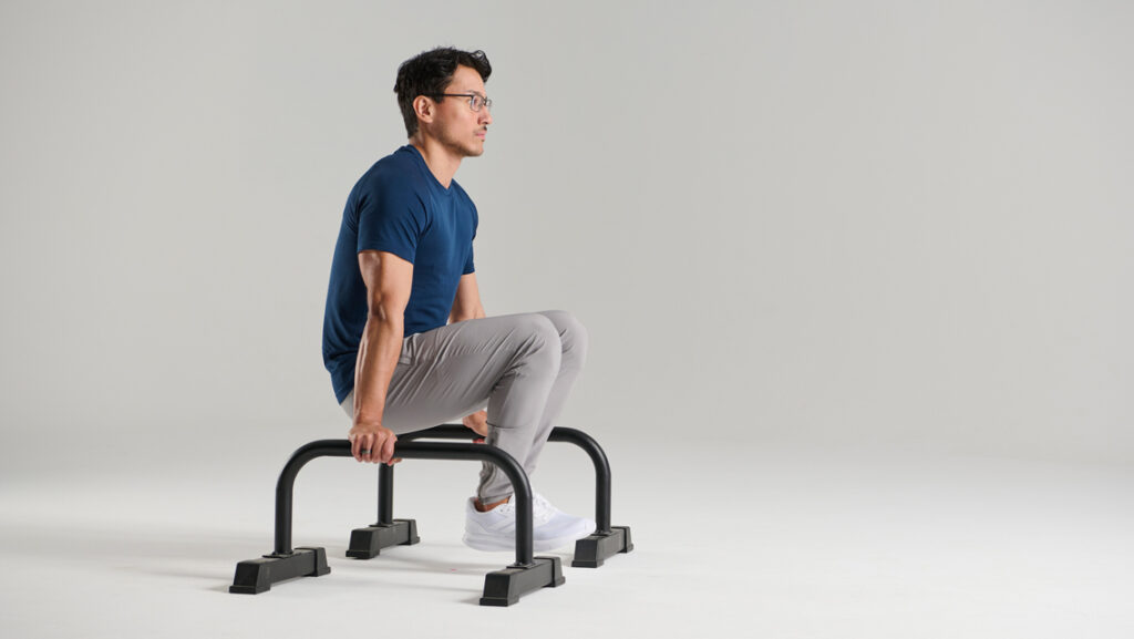 L-sit tuck and hold