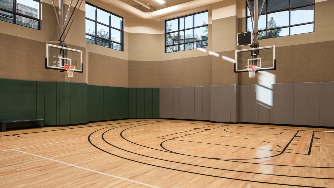 basketball court at Life Time