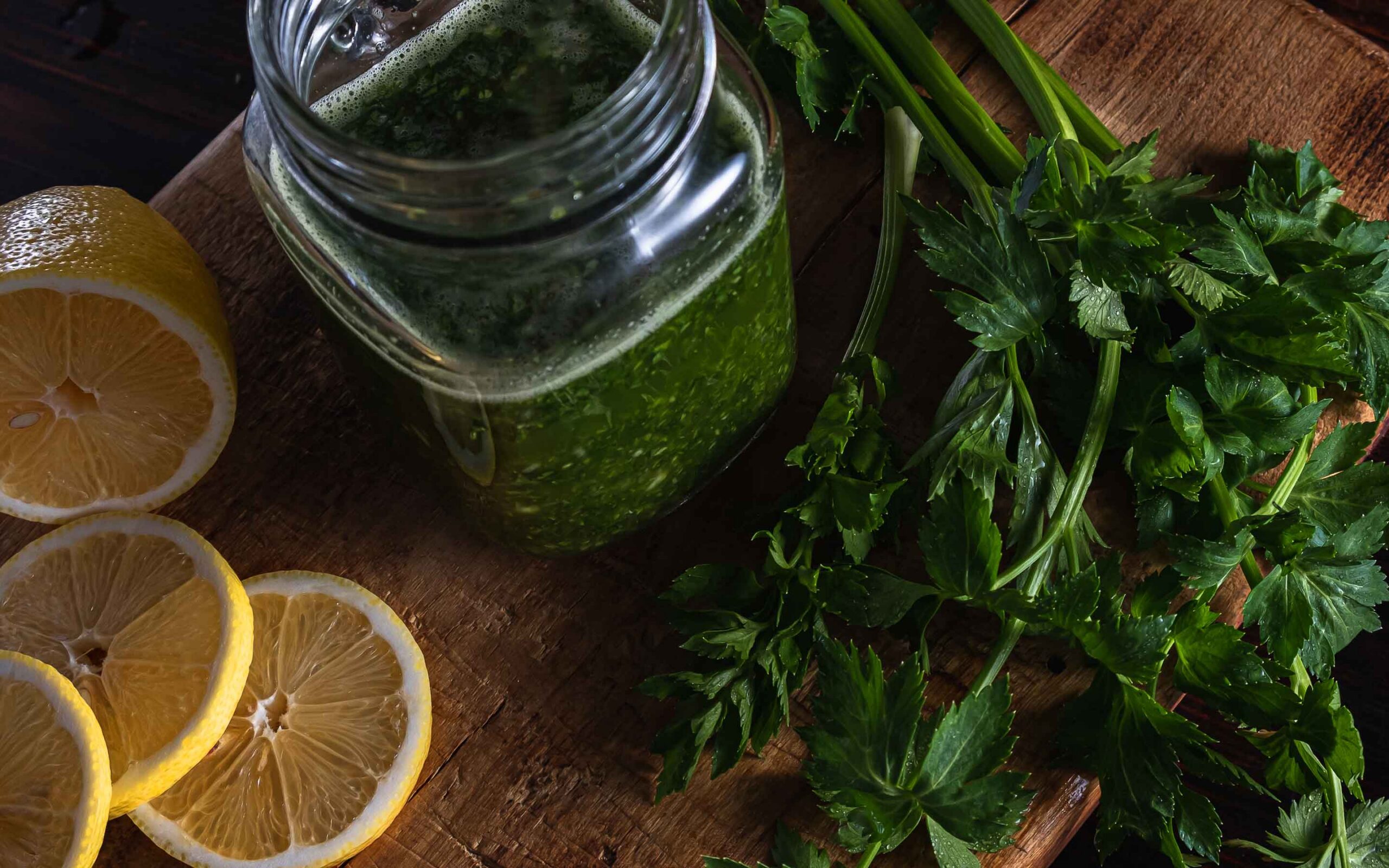 parsely, lemons and a green drink