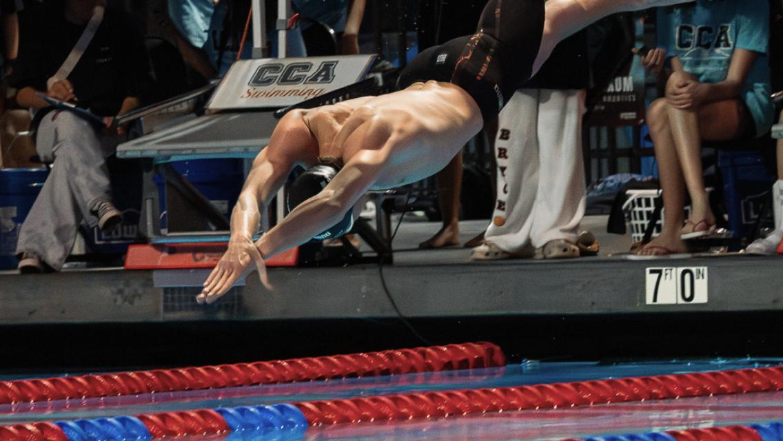 jordan raglund diving into the pool
