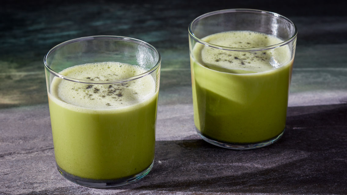 black sesame matcha latte